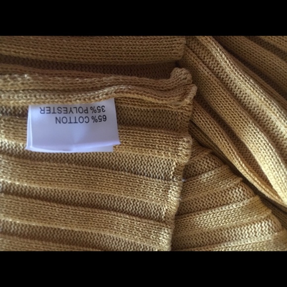 Stretchy mustard ribbed tank top - Picture 2 of 2